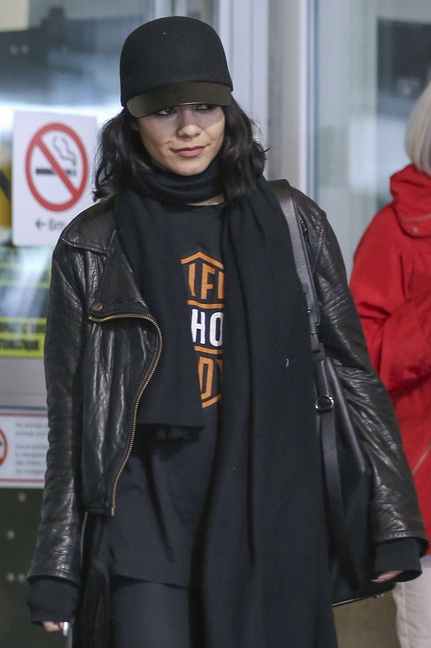 Vanessa Hudgens out in Vancouver