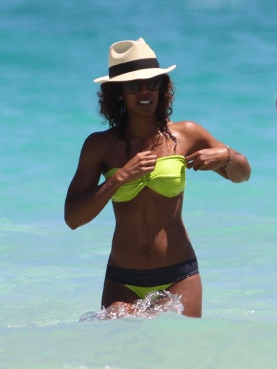 Kelly Rowland Miami Beach Bikini Babe