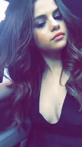 Selena-Gomez_hot_gifs_2016_1