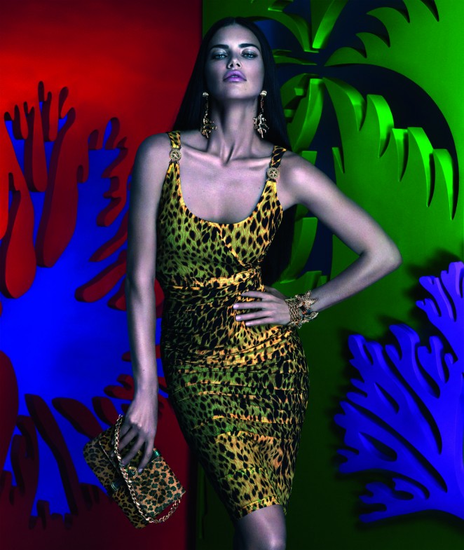 Adriana Lima by Mert Alas & Marcus Piggott Photoshoot - Versace for Riachuelo
