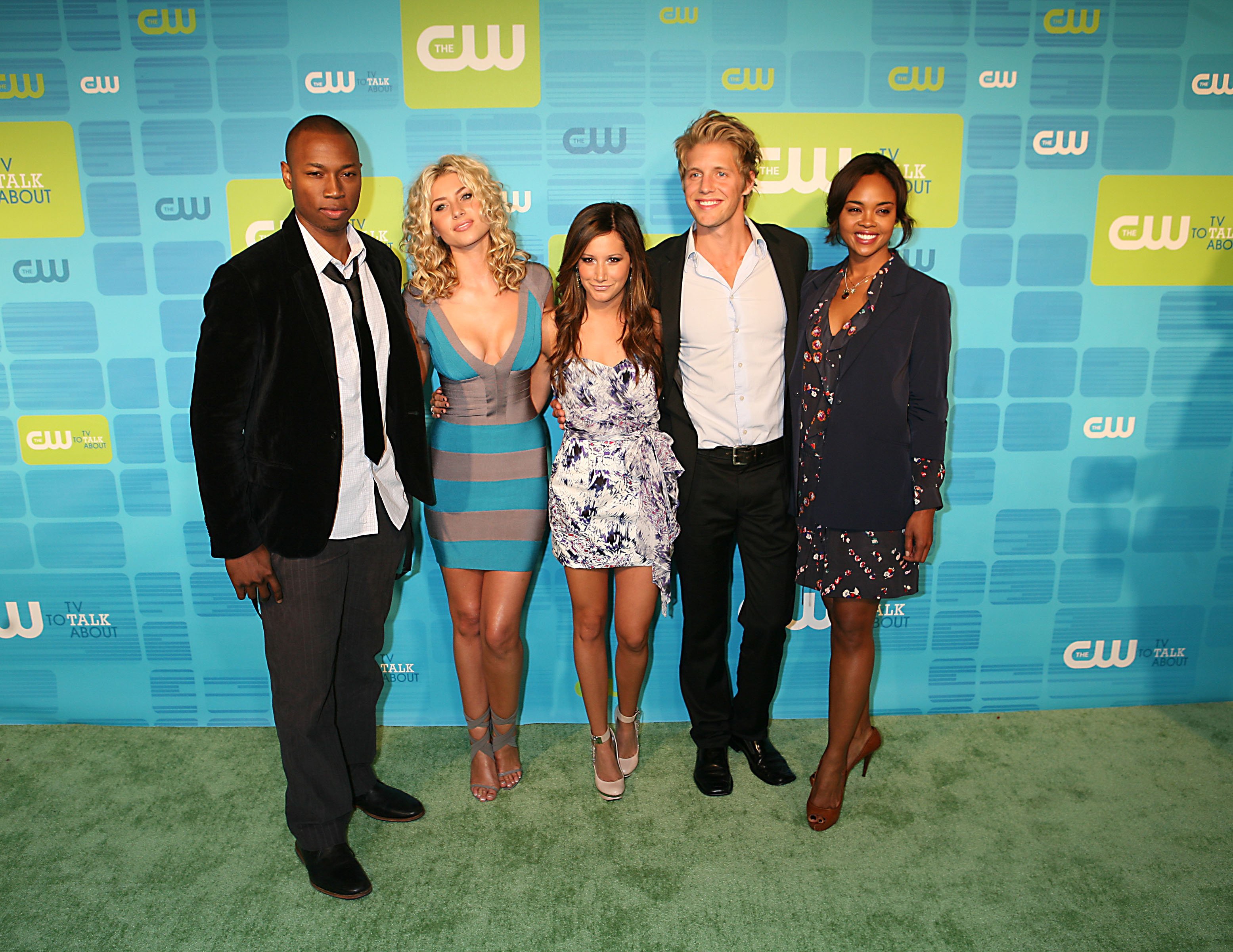 aly-michalka-at-the-cw-upfront-presentation-in-nyc-adds-16 GotCeleb 