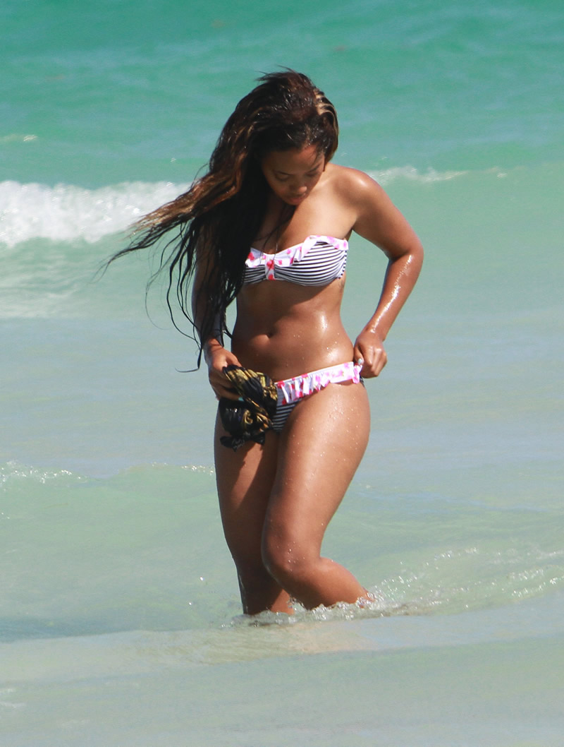Angela Simmons 2012 : Angela Simmons Bikini on the Beach in Miami pic -18. 