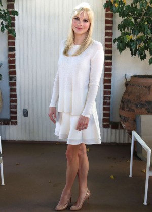Anna Faris - Mom Press Conference in West Hollywood