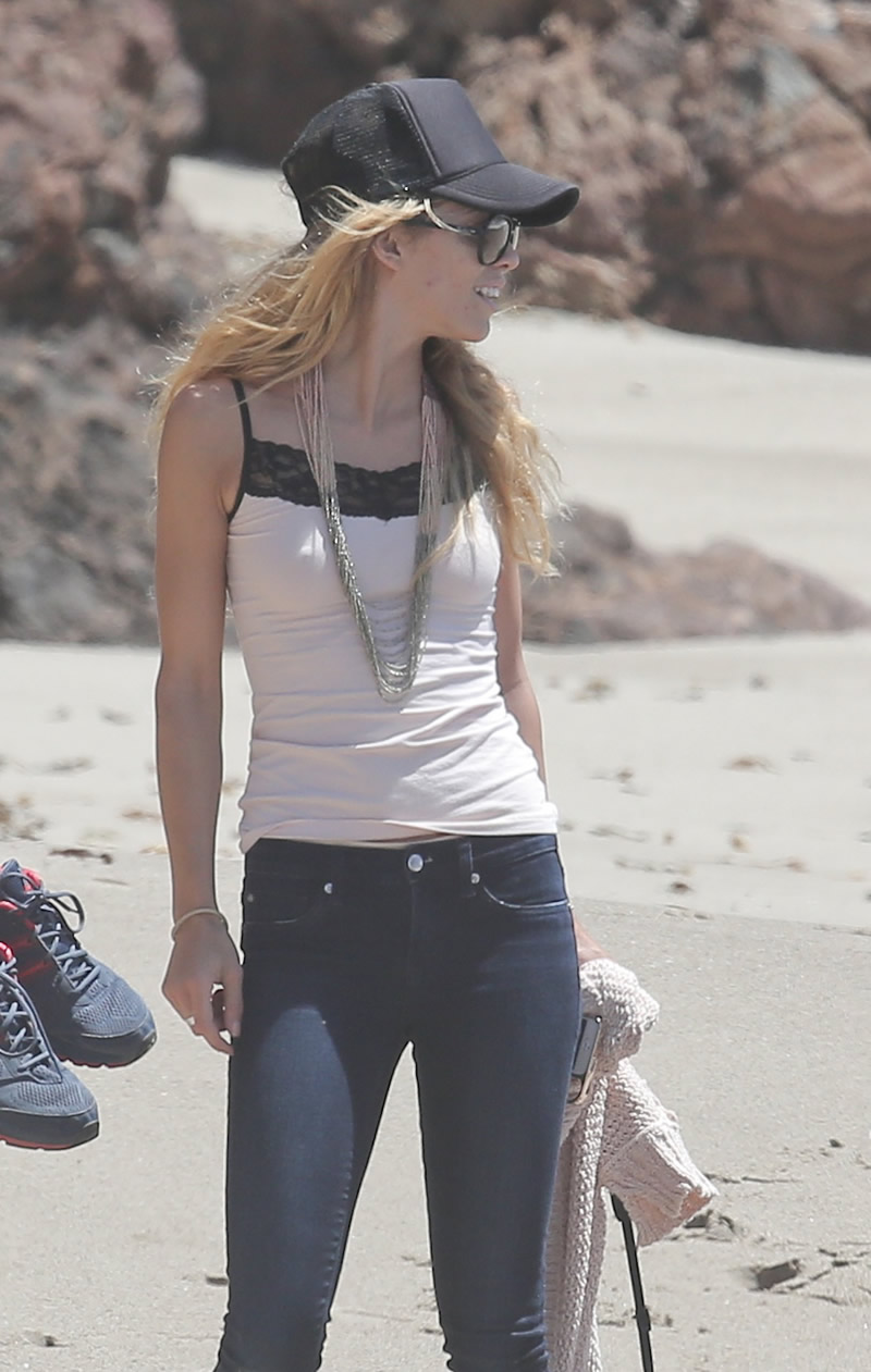 AnnaLynne McCord 2014 : AnnaLynne McCord on set for her film in Malibu -12