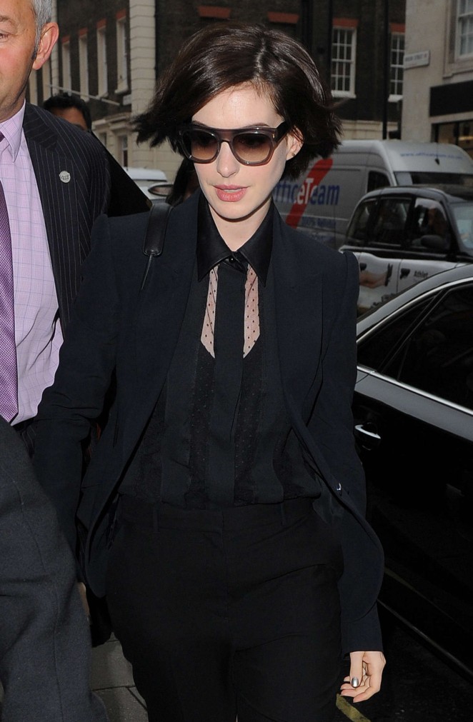 Anne Hathaway in Black Suit Arriving at her Hotel in London