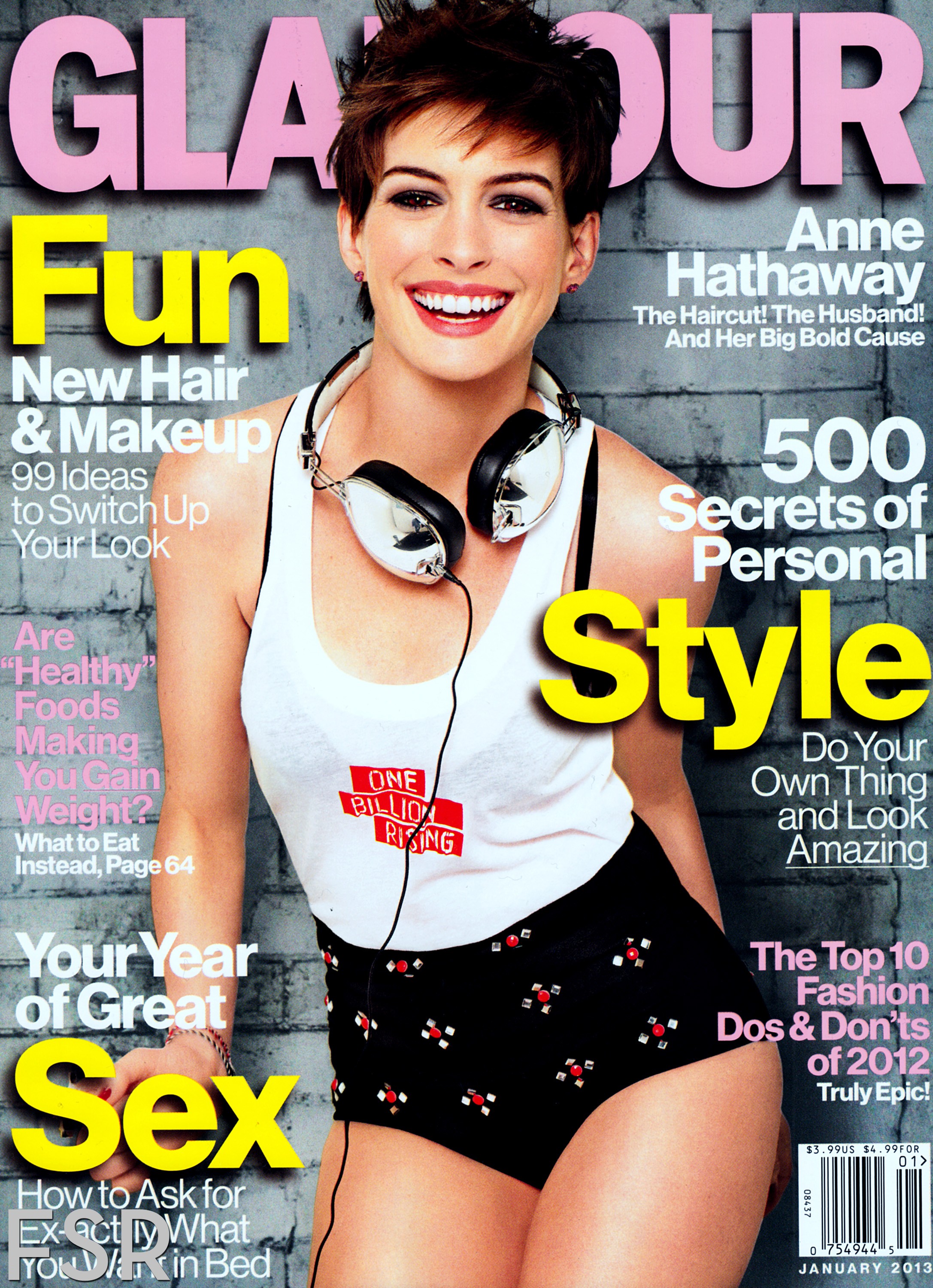 Us magazine. Энн Хэтэуэй обложка журнала. Энн Хэтэуэй для журнала. Энн Хэтэуэй обложка гламур. Обложка для журнала.