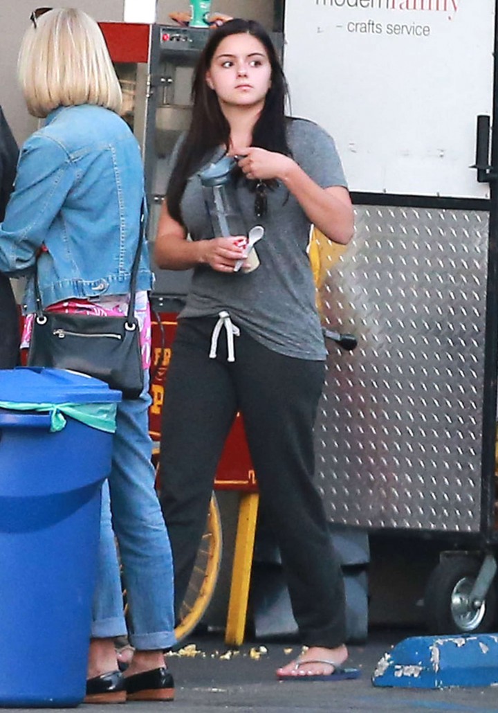 Ariel Winter - On the set of "Modern Family" in Los Angeles
