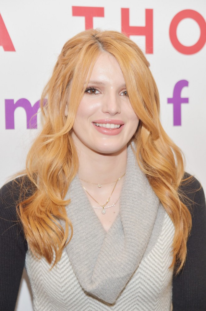 Bella Thorne - "Autumn Falls" Book Signing in NYC