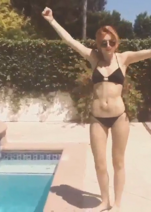 Bella Thorne in Bikini - Instagram Pictures