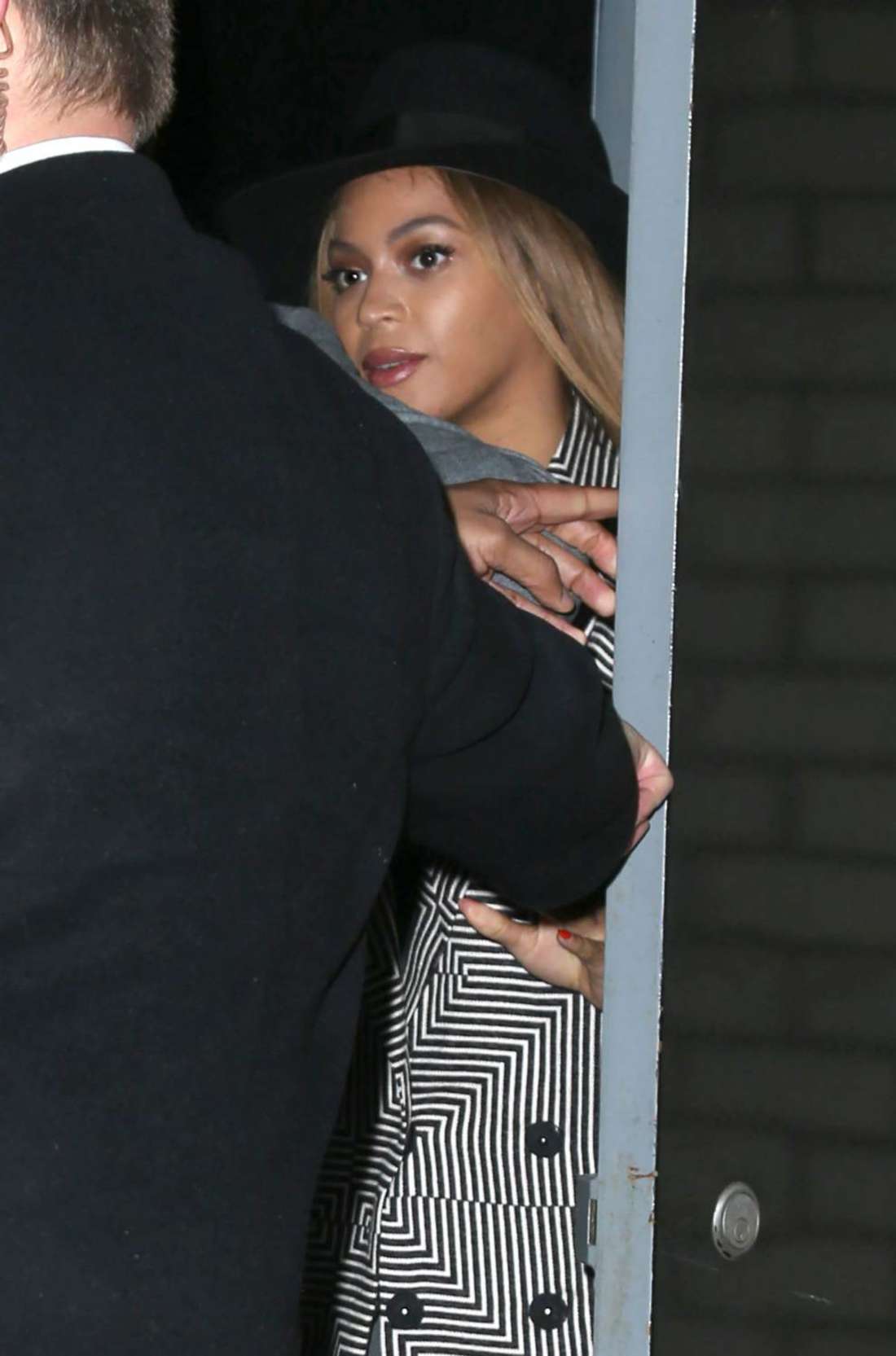 Beyonce Knowles - Leaving "Annie" Premiere in NY