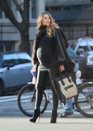 Pregnant Blake Lively Out in NYC
