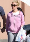 Britney Spears - Shopping candids