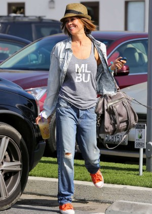 Brooke Burke in Jeans Leaving Coffee Bean in Malibu