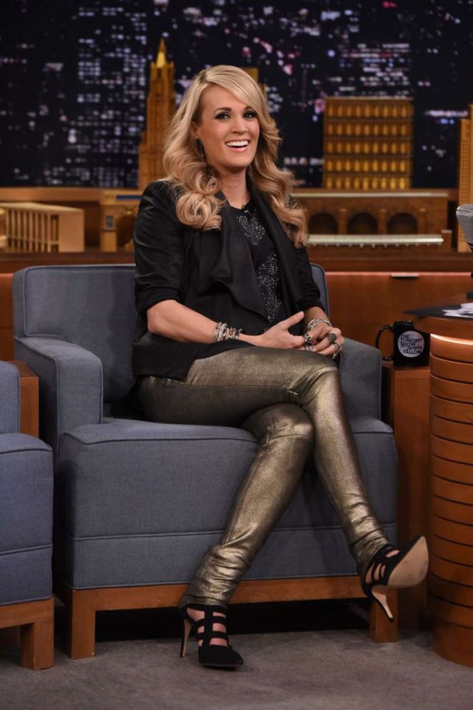 Carrie Underwood - The Tonight Show With Jimmy Fallon in NYC
