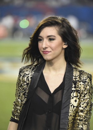 Christina Grimmie - Sings The National Anthem at Sun Life Stadium in Miami
