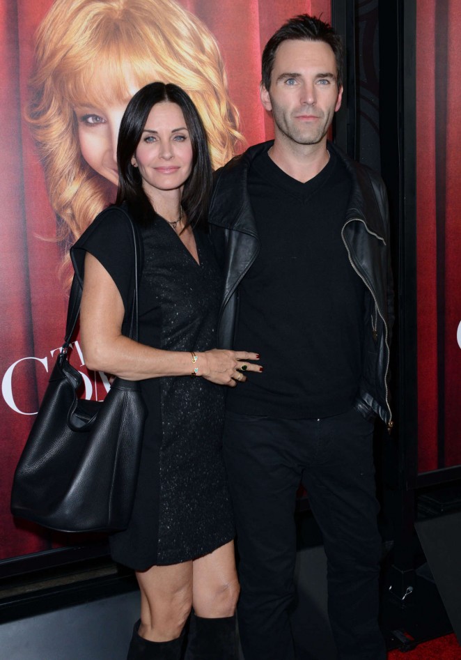 Courteney Cox - "The Comeback" Premiere in Hollywood