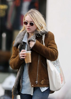 Dakota Fanning in Tight jeans out in NYC