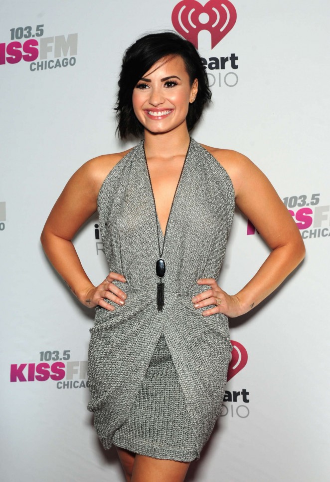 Demi Lovato - 103.5 KISS FM's Jingle Ball in Chicago