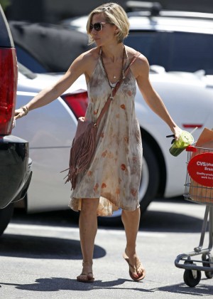 Elsa Pataky in Short Dress Leaving CVS in LA