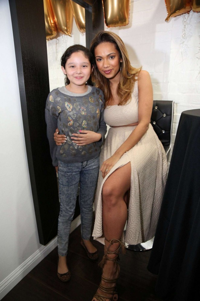 Erica Mena Meets Her Fans at ShopTheRunway.com in Los Angeles