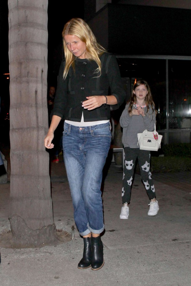 Gwyneth Paltrow in Jeans Leaving at Katsuya Restaurant in Los Angeles