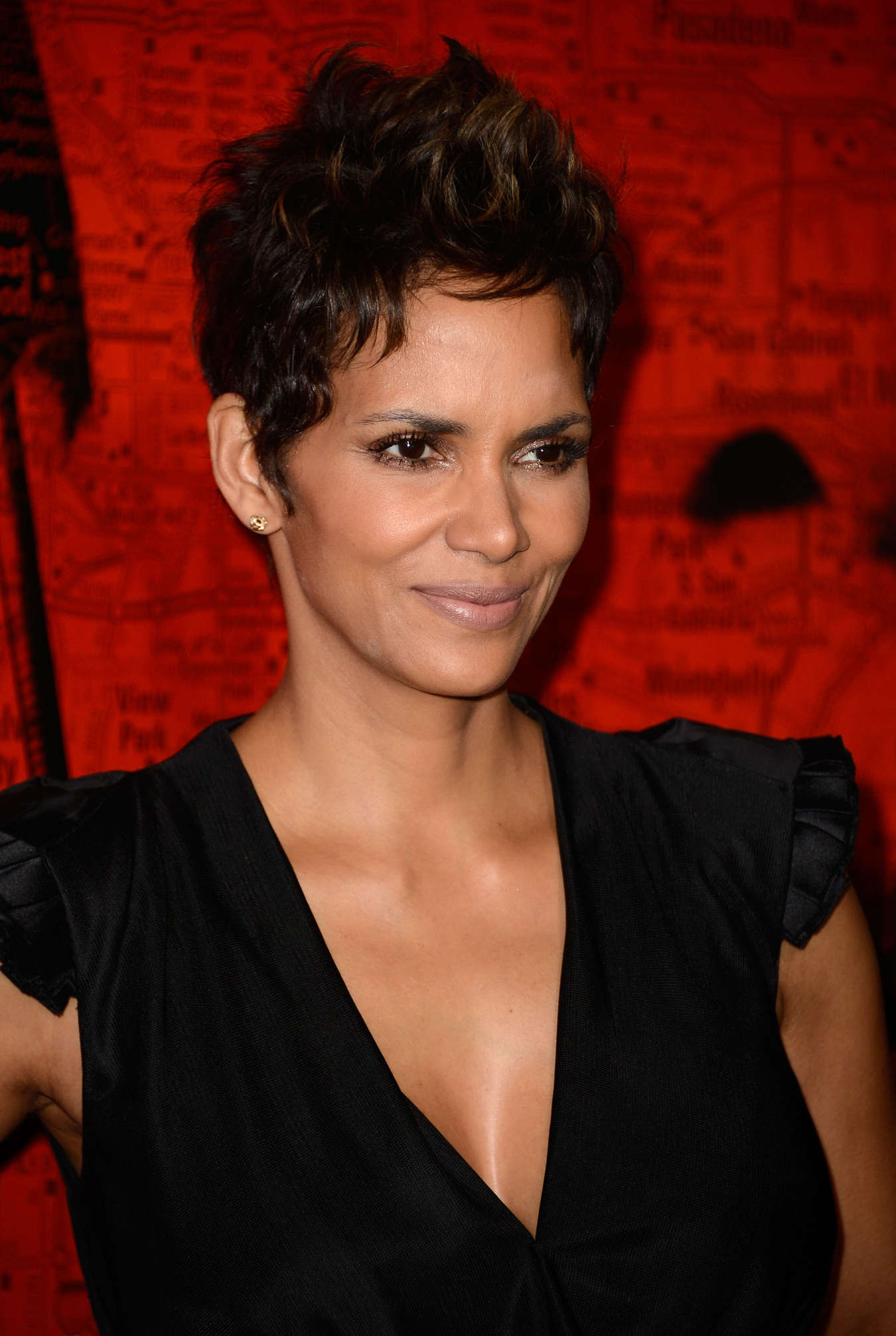 Halle Berry – The Call premiere -11 – GotCeleb