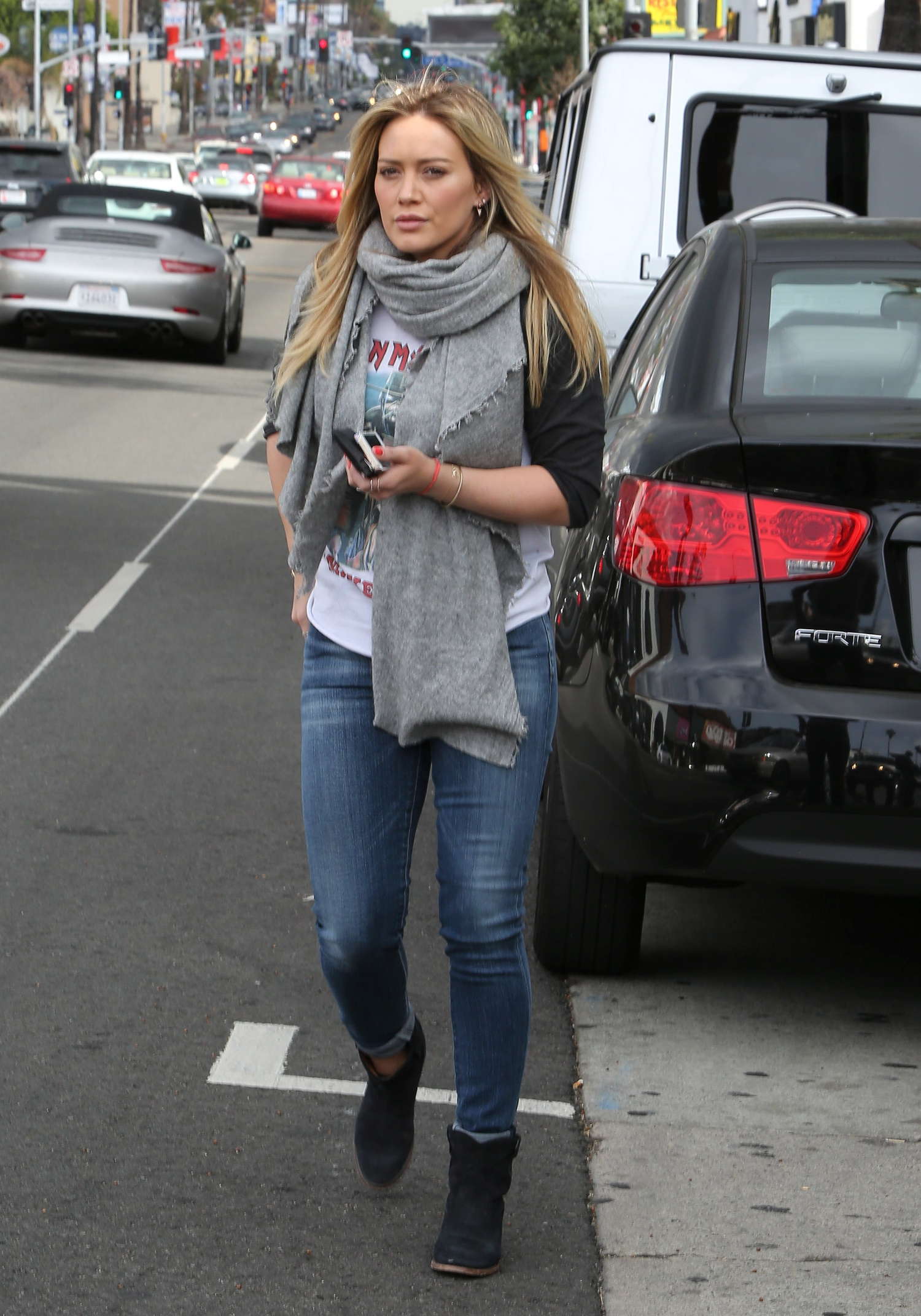 Hilary Duff 2014 : Hilary Duff in jeans -11