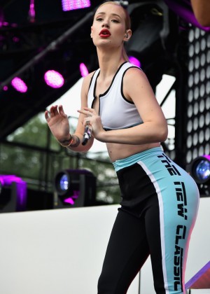 Iggy Azalea - Performing Lollapalooza Festival 2014