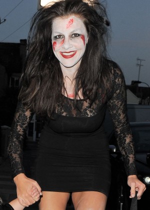 Imogen Thomas - Trick Or Treating for Halloween in London