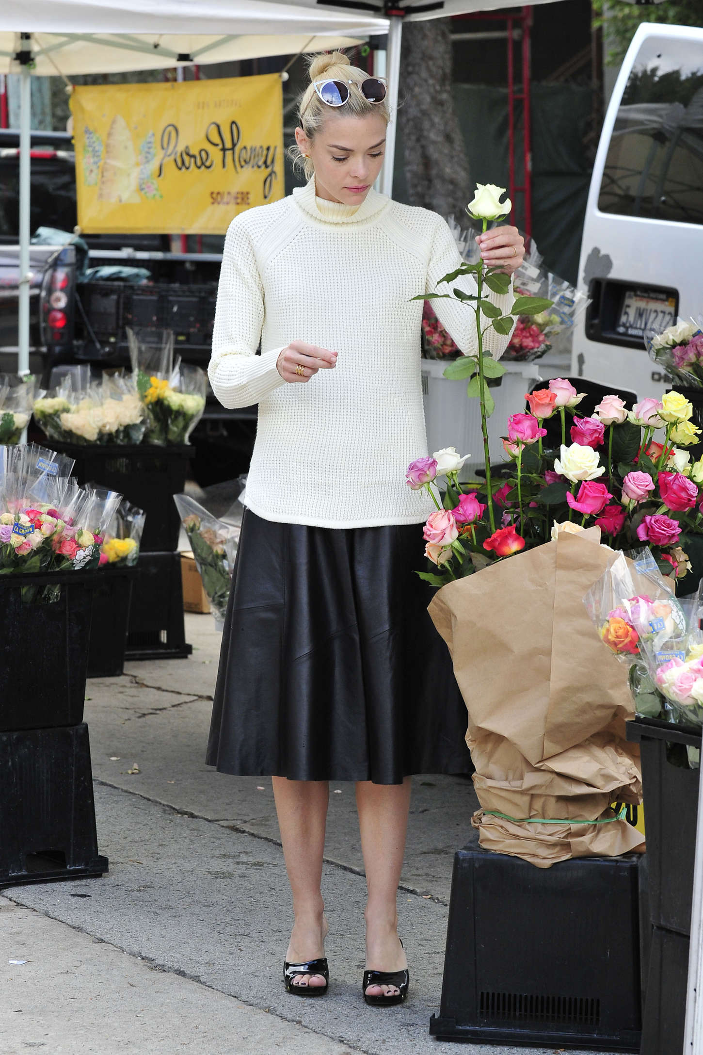 Jaime King at the Farmer's Market in Beverly Hills