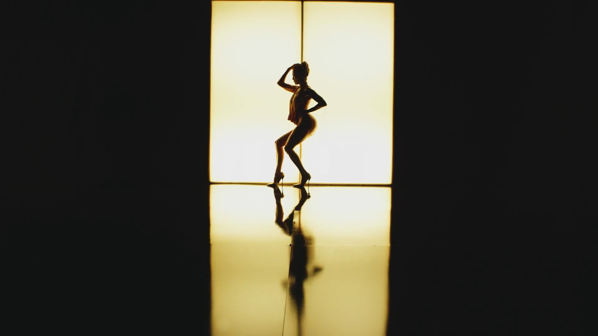 Jennifer Lopez feat Iggy Azalea - "Booty" Teaser Stills. 