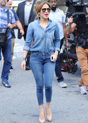 Jennifer Lopez – Filming in the Bronx – GotCeleb