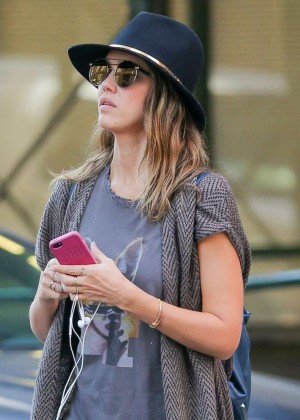 Jessica Alba With Hat out shopping in New York