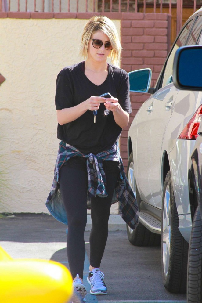 Julianne Hough in Tights Arriving at the DWTS Studio in Hollywood