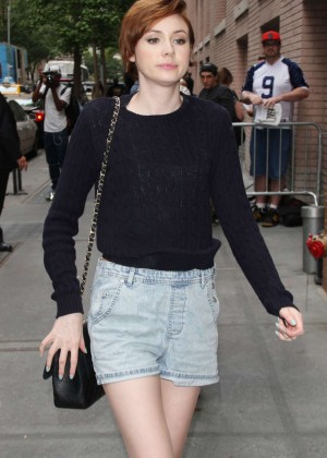 Karen Gillan in Jeans Shorts Arriving on "The View" in New York City