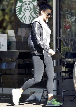 Kate Beckinsale in Leggings at Starbucks in Beverly Hills