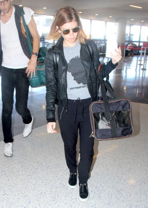 Kate Mara - Arrivies at LAX airport in LA
