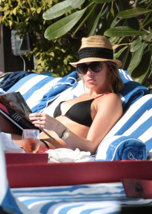 Katie Cassidy in a Bikini Top at the Pool in Miami