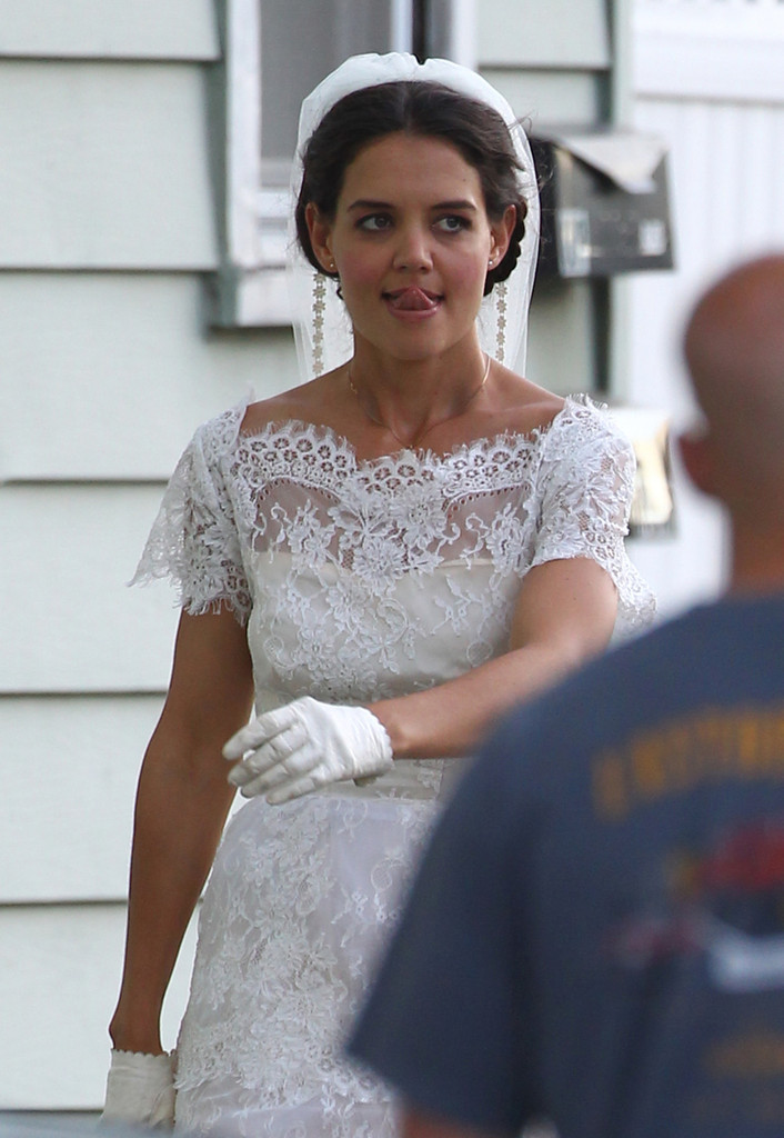 Katie Holmes in a Wedding Dress filming 