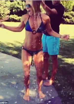 Kelly Ripa - Ice Bucket Challenge in a Bikini