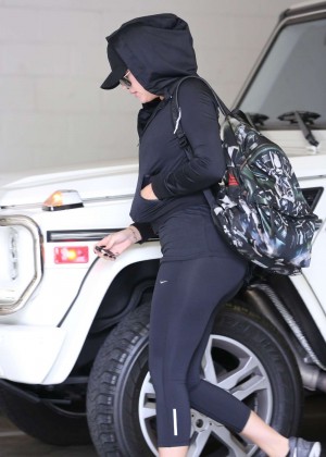 Khloe Kardashian in Tights Going to the gym in LA