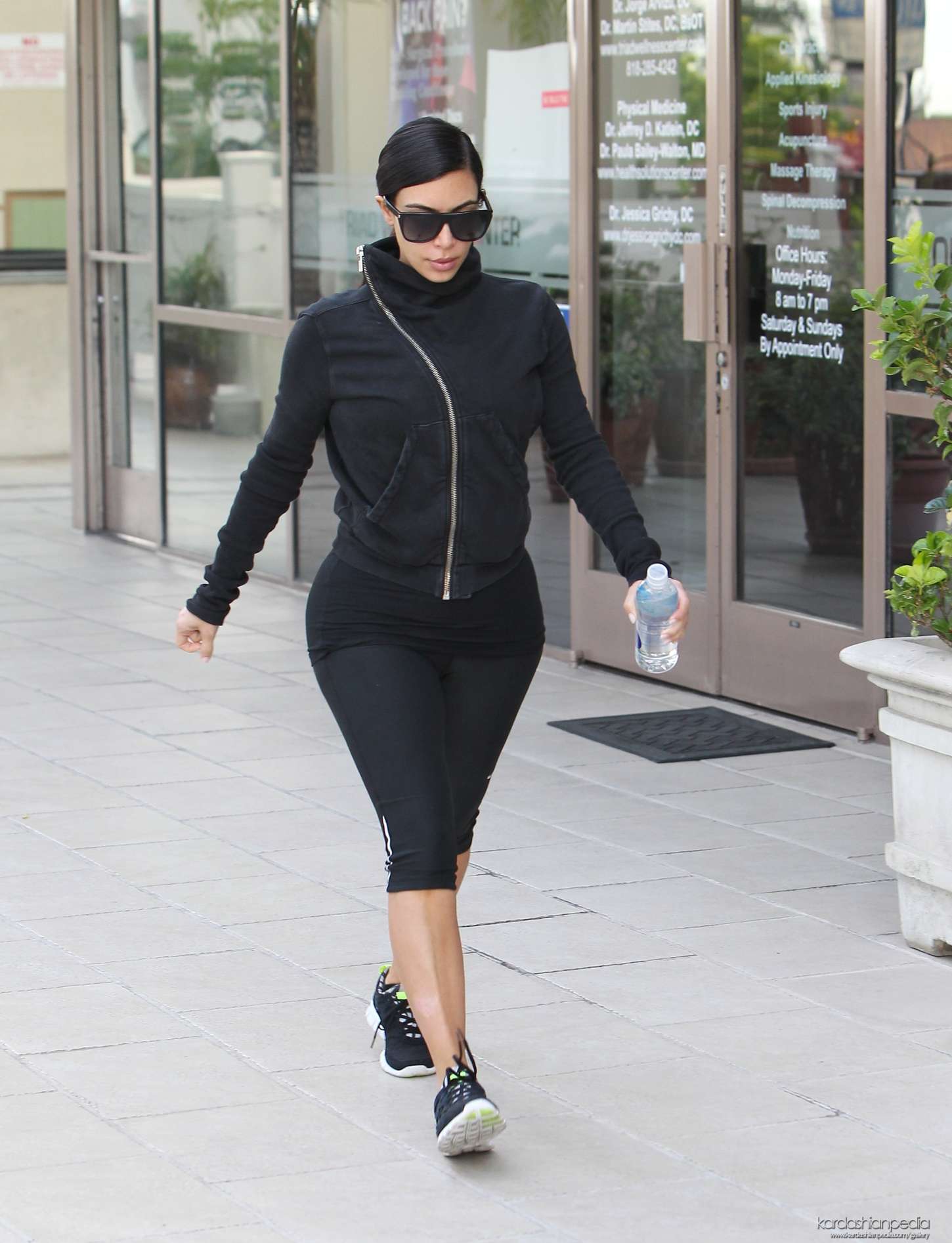 Kim Kardashian in Tight Leggings -25 | GotCeleb