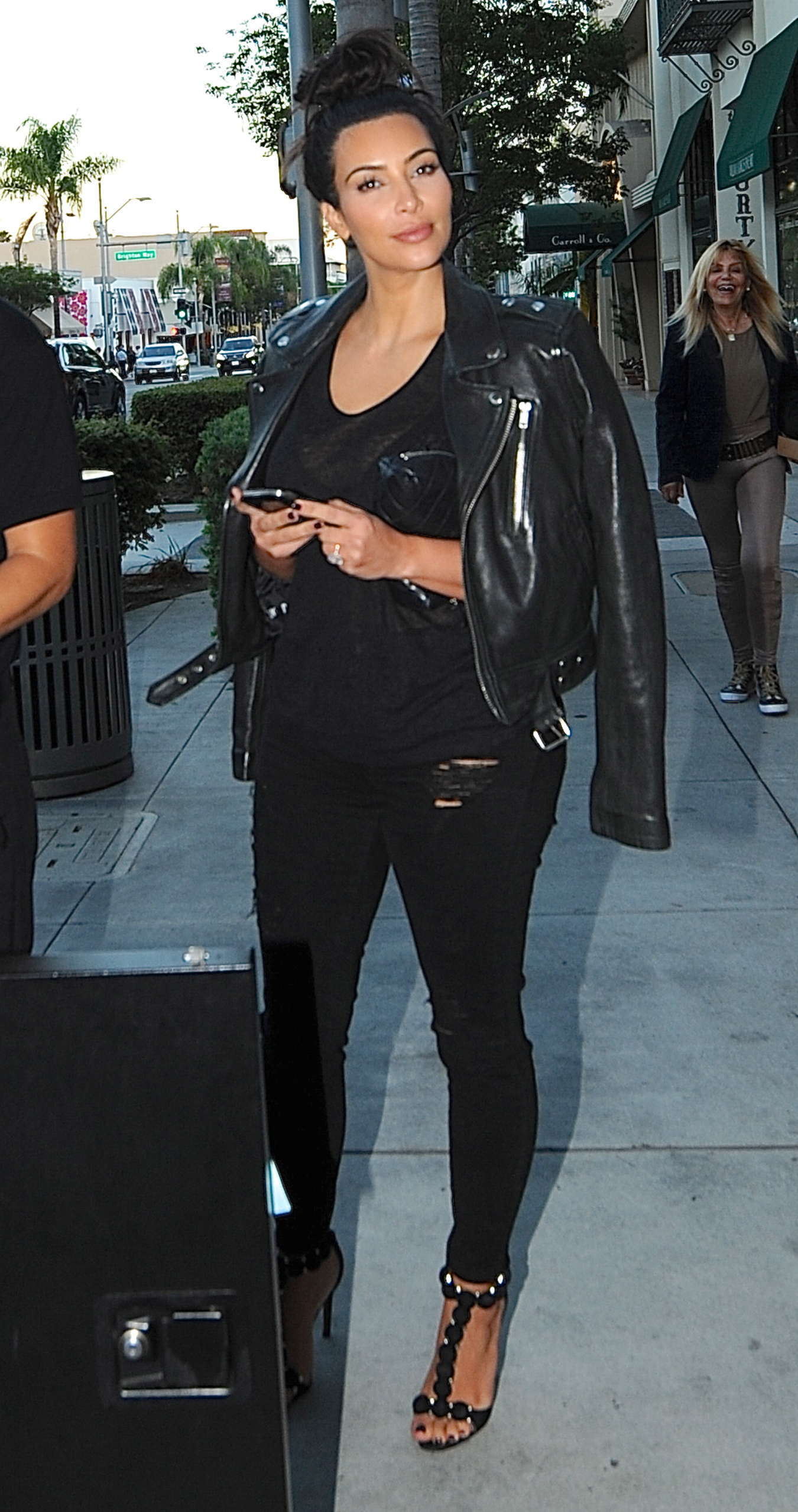 Kim Kardashian Ripped Jeans 2024 - Janie Lisette
