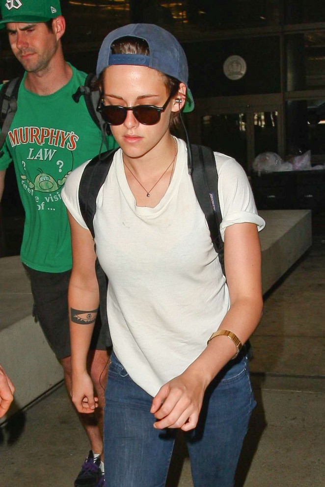 Kristen Stewart in Jeans Arriving at LAX in LA