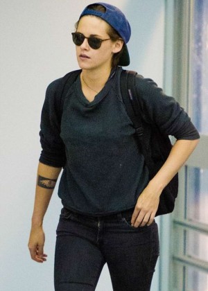 Kristen Stewart in Tight Jeans at JFK Airport in NY