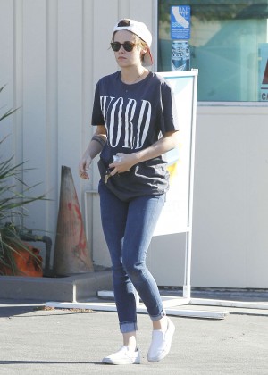 Kristen Stewart in Jeans Out in LA