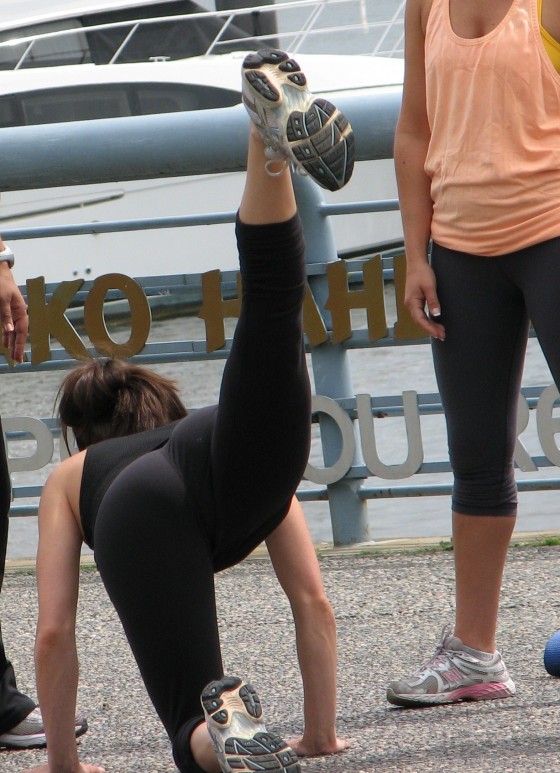 Kristin Kreuk working out in spandex -04