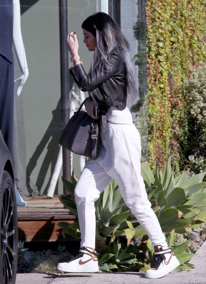 Kylie Jenner - Leaving Andy LeCompte Salon in West Hollywood