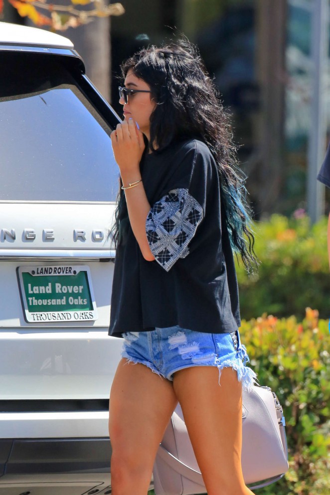 Kylie Jenner in Denim Shorts out for lunch with her dad in LA