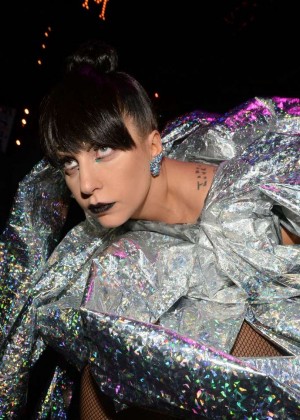 Lady Gaga - Arrives at VIP Room Club in Paris